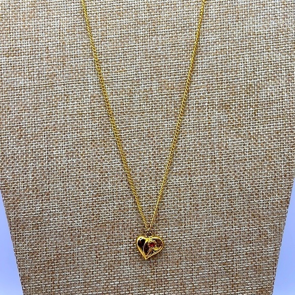 Red Crystal Stone Flower Heart Pendant Necklace 18K Gold Tone 18” Chain ❤️🌸 - Picture 7 of 9